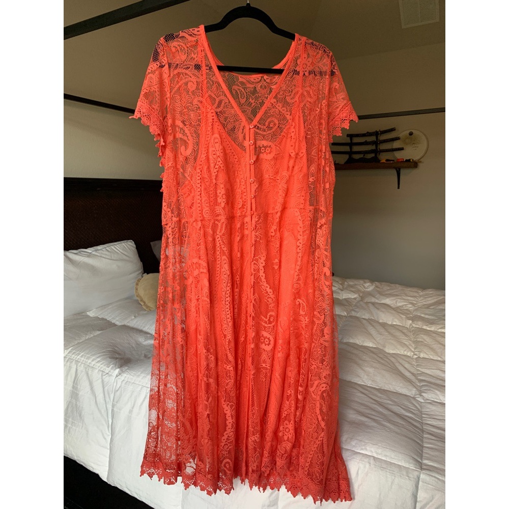 Torrid peach lace front button down dress